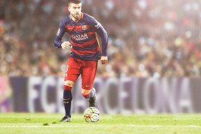 开云体育官网-“快艇冲浪：东三叉湖赛场迎来极限水上运动的热潮”