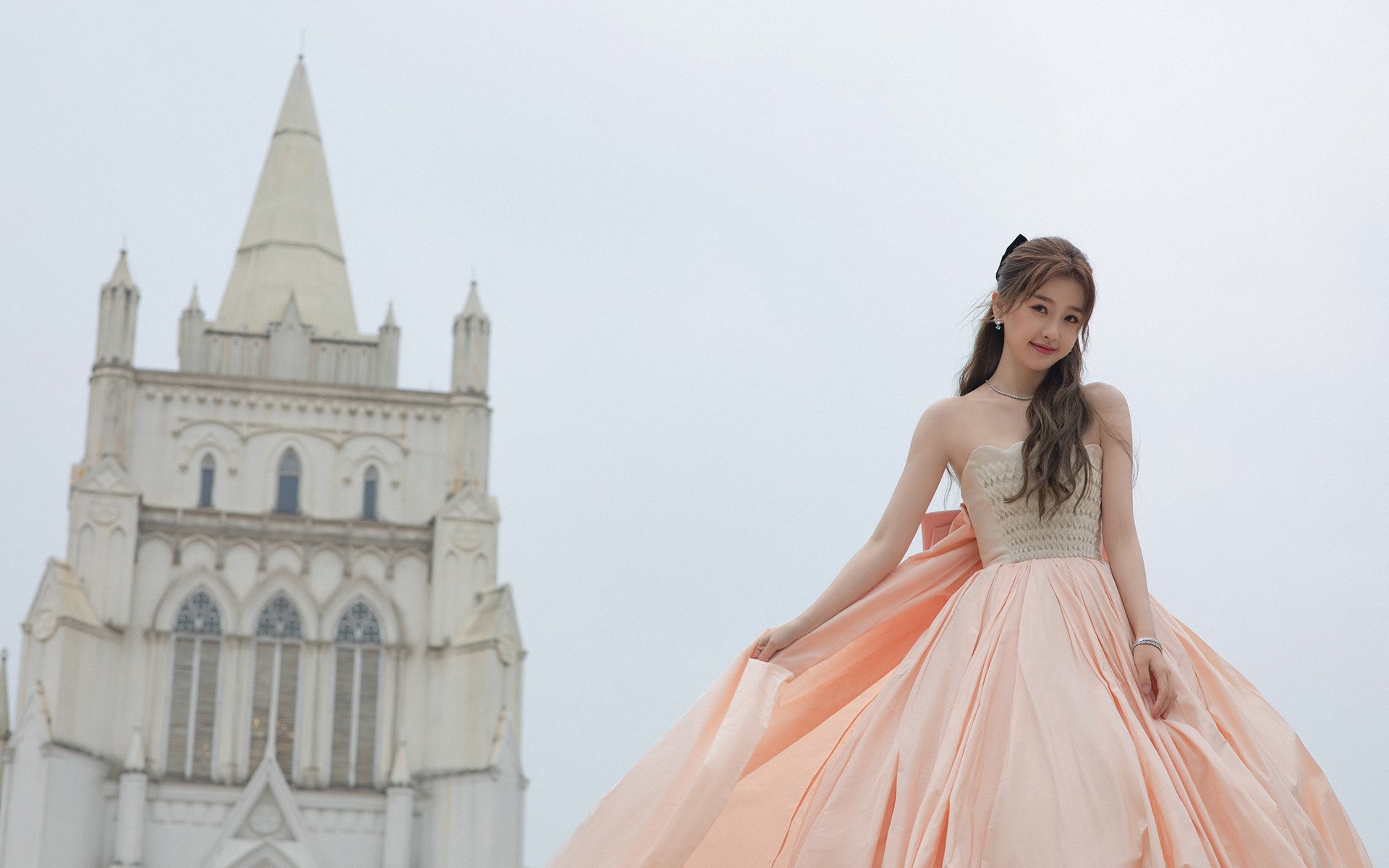 明星运动员自传出版引发社会共鸣，运动员转型明星